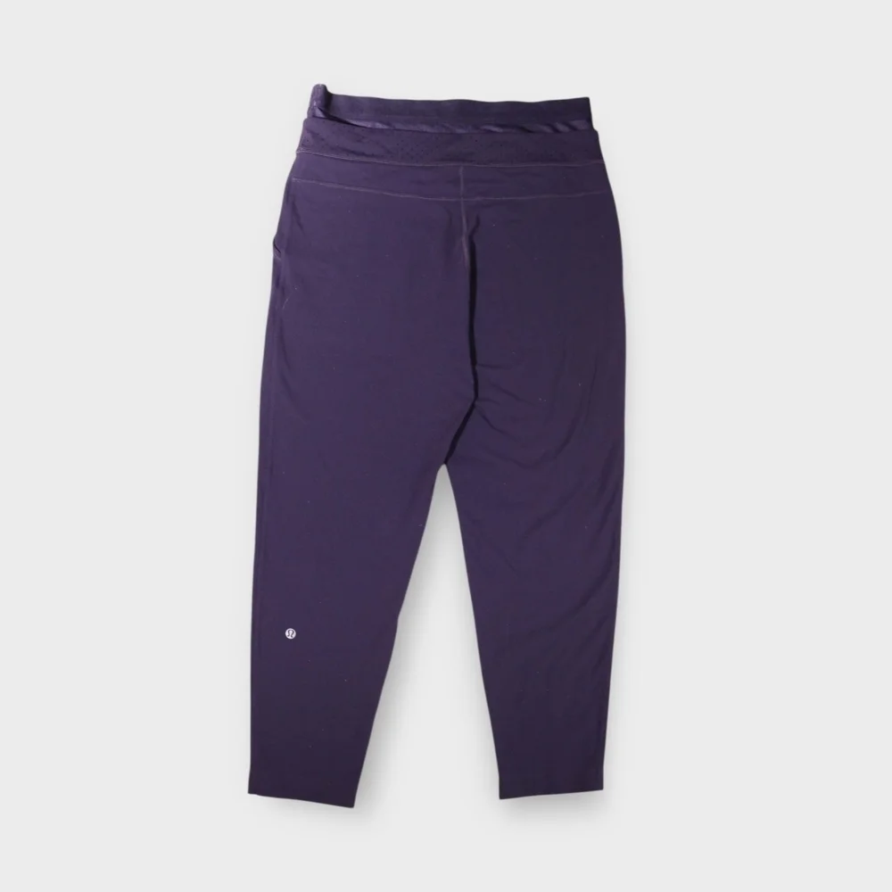 Rare Lululemon Exquisite Trouser CropShine Dot Black Grape W6E22S Wm Sz 8 2014